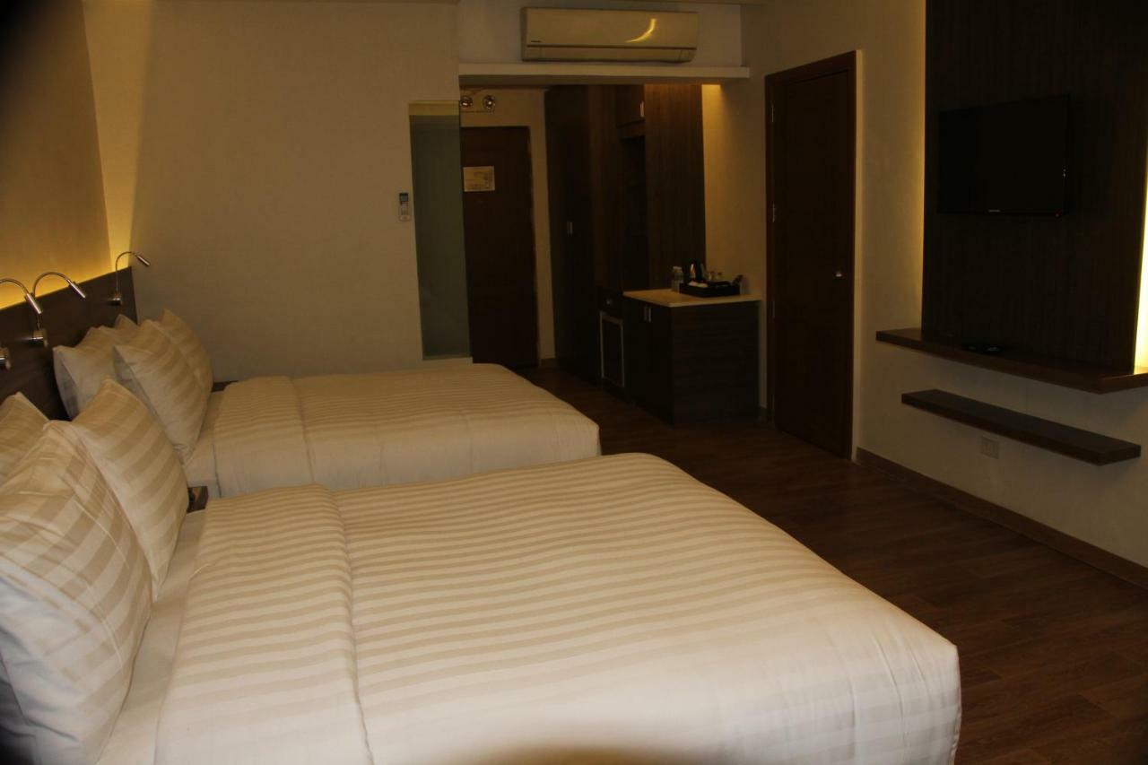 Hotel Marciano Calamba  Eksteriør billede